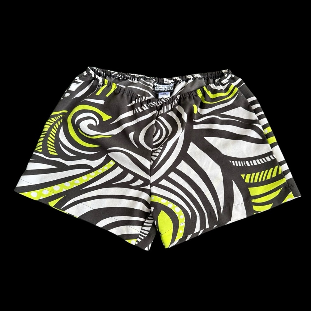 Manuhealii shorts elastic waist polyester girls XL fits women’s Small